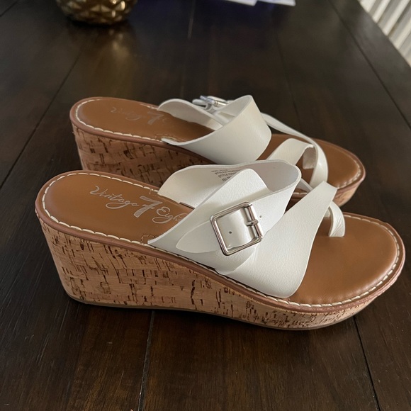 Woman’s vintage dress shoes - Picture 6 of 9